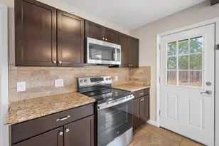 802 Riddlewood Dr, Austin, TX 78753 - Photo 17