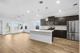 8215 McKamy Dr, Austin, TX 78744 - Photo 7