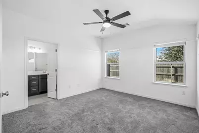 8215 McKamy Drive, Austin, TX 78744 - Photo 9