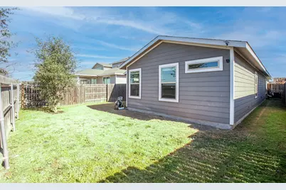 8215 McKamy Drive, Austin, TX 78744 - Photo 21