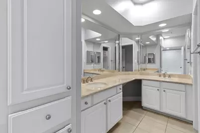 7701 Rialto Boulevard #632, Austin, TX 78735 - Photo 19