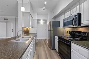 7701 Rialto Blvd, Austin, TX 78735 - Photo 9