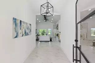 418 Bedford Dr, Spicewood, TX 78669 - Photo 3