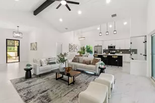 418 Bedford Dr, Spicewood, TX 78669 - Photo 7