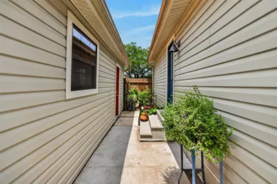 217 N Walnut Avenue N, Luling, TX 78648 - Photo 23