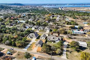 732 Aspen Ln, Cottonwood Shores, TX 78657 - Photo 3