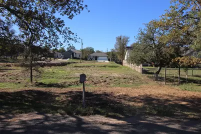 732 Aspen Lane, Cottonwood Shores, TX 78657 - Photo 9