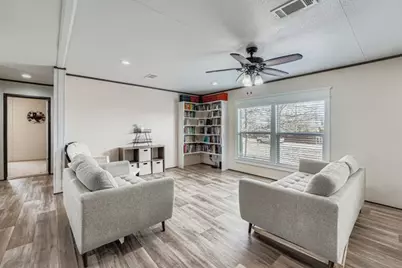 130 Zafiro Lane, Del Valle, TX 78617 - Photo 7