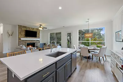 300 Errol Drive, Briarcliff, TX 78669 - Photo 15