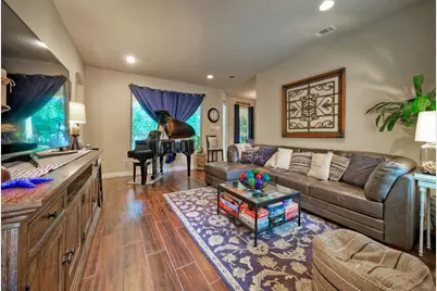 15705 Wildwood Trl, Austin, TX 78734 - Photo 5