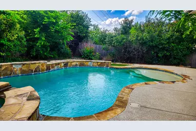 705 Wiltshire Drive, Hutto, TX 78634 - Photo 15