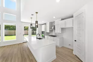 135 Pinyon Pne Dr, Bastrop, TX 78602 - Photo 7