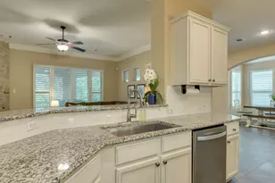 308 Duffy Ln, Austin, TX 78738 - Photo 7