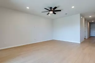 308 Marvins Bnd, Georgetown, TX 78626 - Photo 11