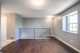 2215 Mission Hill Dr, Austin, TX 78741 - Photo 13