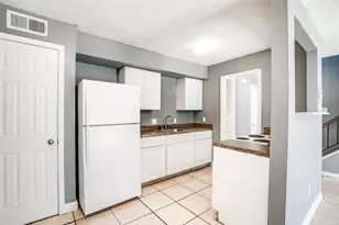 2215 Mission Hill Dr, Austin, TX 78741 - Photo 5