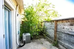 2215 Mission Hill Dr, Austin, TX 78741 - Photo 19