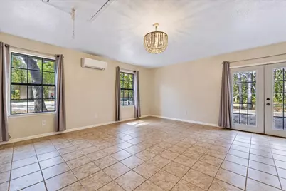 111 Post Oak Drive, Elgin, TX 78621 - Photo 29