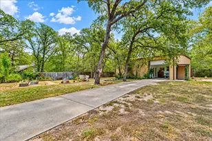 111 Post Oak Dr, Elgin, TX 78621 - Photo 33