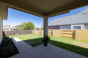 222 Sycamore St, Georgetown, TX 78633 - Photo 27