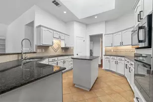 209 El Rio Dr, Lakeway, TX 78734 - Photo 7