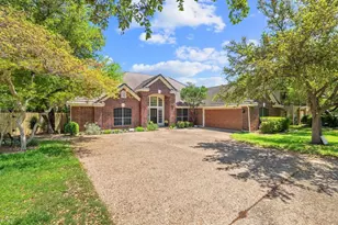 209 El Rio Dr, Lakeway, TX 78734 - Photo 7