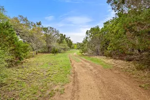 136 Philly Ct, Fischer, TX 78623 - Photo 37
