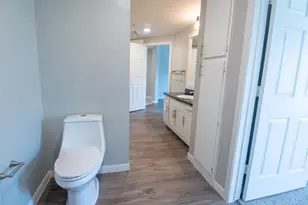 2320 Gracy Farms Ln, Austin, TX 78758 - Photo 13