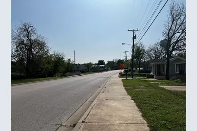 506 W 2nd Street, Elgin, TX 78621 - Photo 5