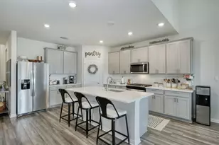 636 Wild Spur Ln, Liberty Hill, TX 78642 - Photo 7