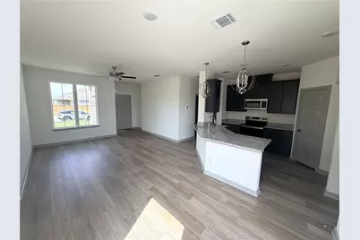 312 Boatright Boulevard, Jarrell, TX 76537 - Photo 3