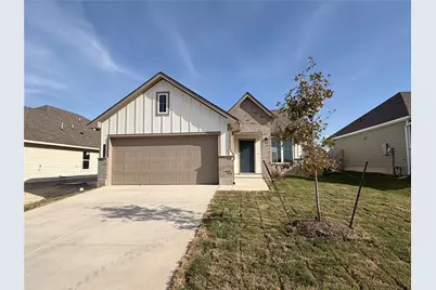 312 Boatright Boulevard, Jarrell, TX 76537 - Photo 1