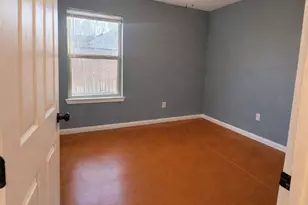 1403 Strickland St, Waco, TX 76705 - Photo 7