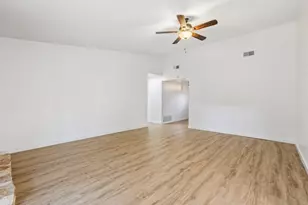 11311 Prairie Dog Trail, Austin, TX 78750 - Photo 9