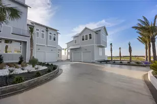 305 Estes Dr, Rockport, TX 78382 - Photo 31