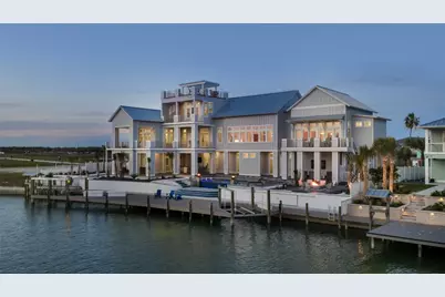 305 Estes Drive, Rockport, TX 78382 - Photo 1