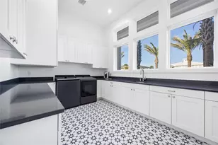 305 Estes Dr, Rockport, TX 78382 - Photo 29