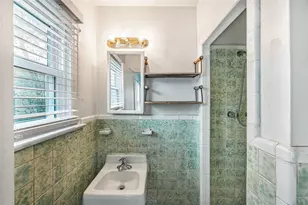 2802 Dancy St, Austin, TX 78722 - Photo 9