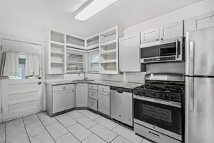 2802 Dancy St, Austin, TX 78722 - Photo 1