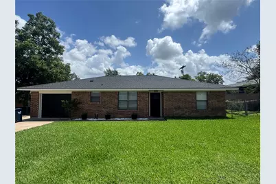 2004 Brazos Avenue, Rockdale, TX 76567 - Photo 1