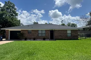 2004 Brazos Ave, Rockdale, TX 76567 - Photo 1