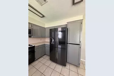 2004 Brazos Avenue, Rockdale, TX 76567 - Photo 3