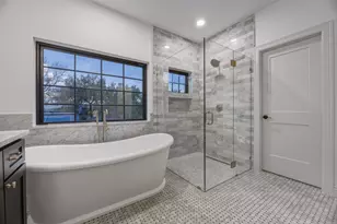 1804 S 6th St, Austin, TX 78704 - Photo 27