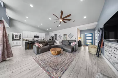 303 Robin Hood Lane, Granite Shoals, TX 78654 - Photo 9