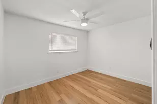 7929 Gault St, Austin, TX 78757 - Photo 11