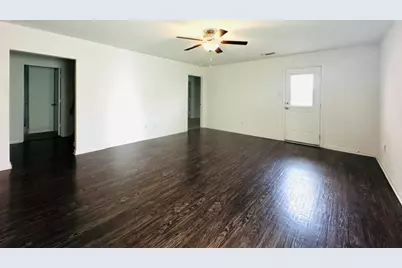 133 Dupont Pass, Jarrell, TX 76537 - Photo 9