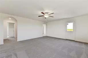 133 Dupont Pass, Jarrell, TX 76537 - Photo 9