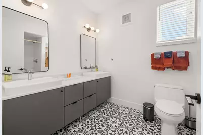 2709 E 5th Street #1306, Austin, TX 78702 - Photo 13