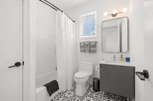 2709 E 5th St, Austin, TX 78702 - Photo 15