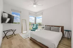 2709 E 5th St, Austin, TX 78702 - Photo 11